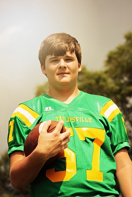 肿胀并出现 肿胀并出现