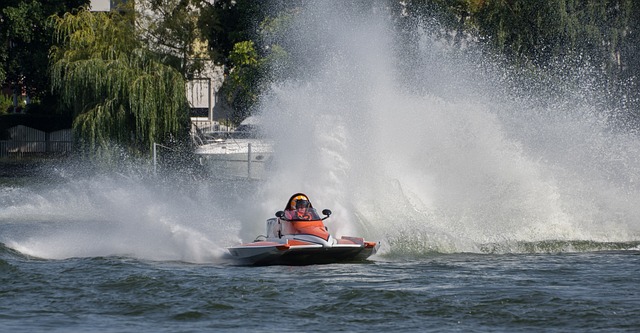 尽管他们在 尽管他们在